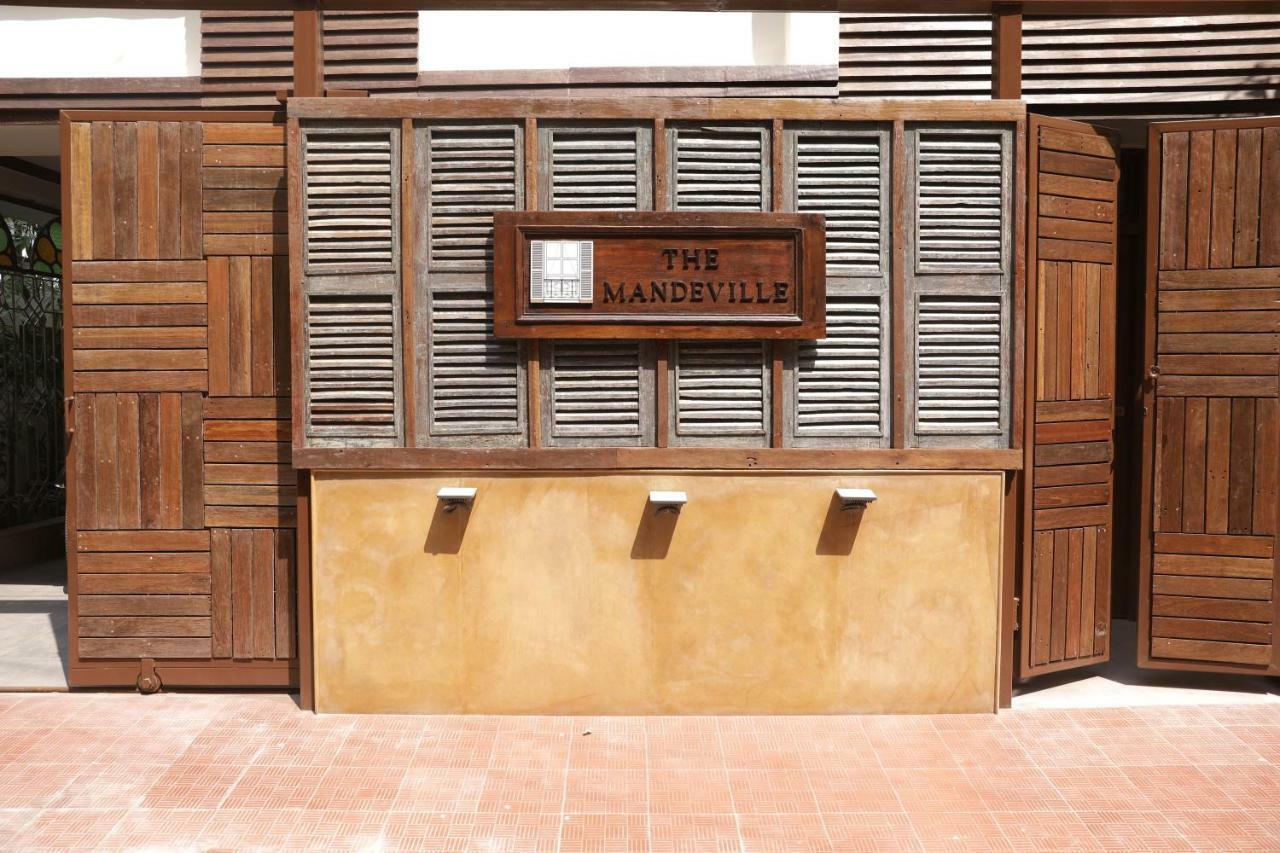The Mandeville Calcutta Exteriör bild