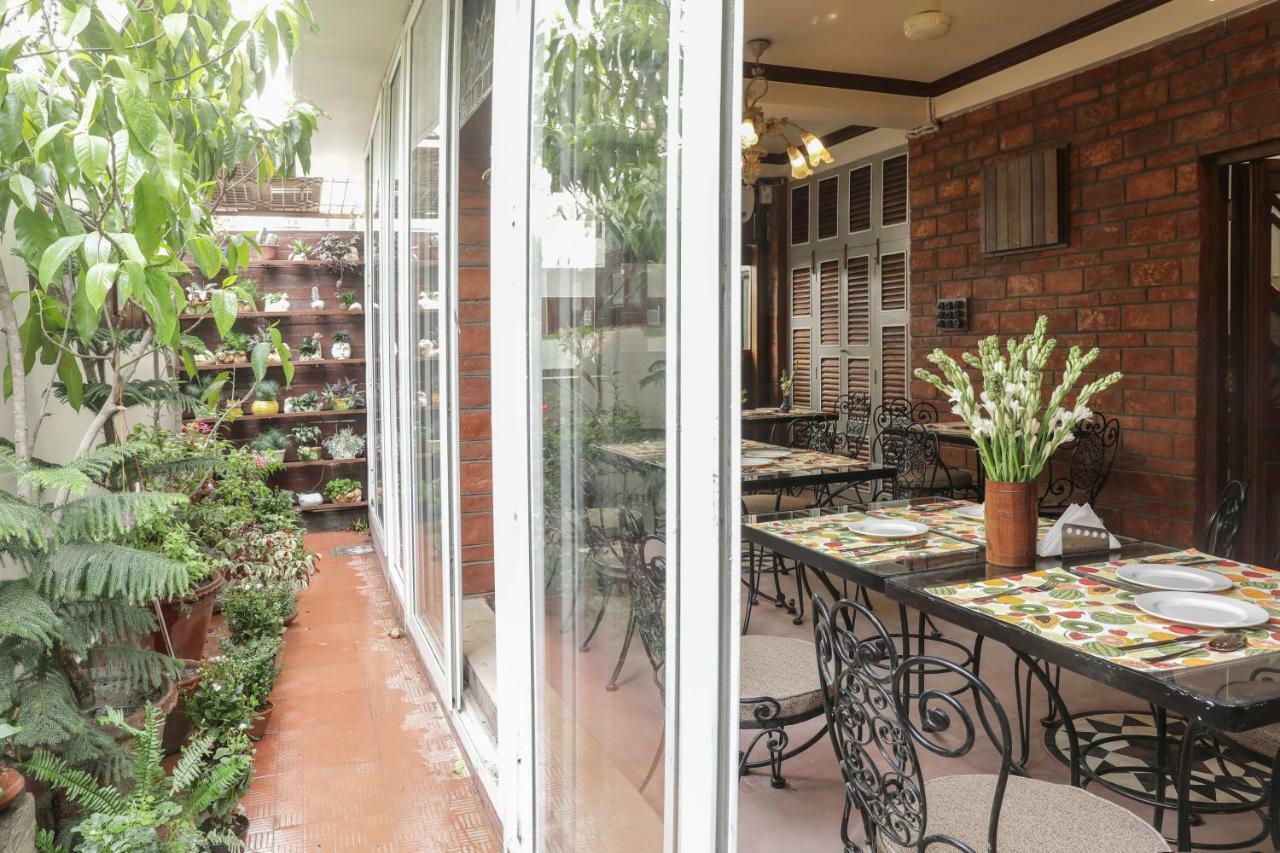 The Mandeville Calcutta Exteriör bild